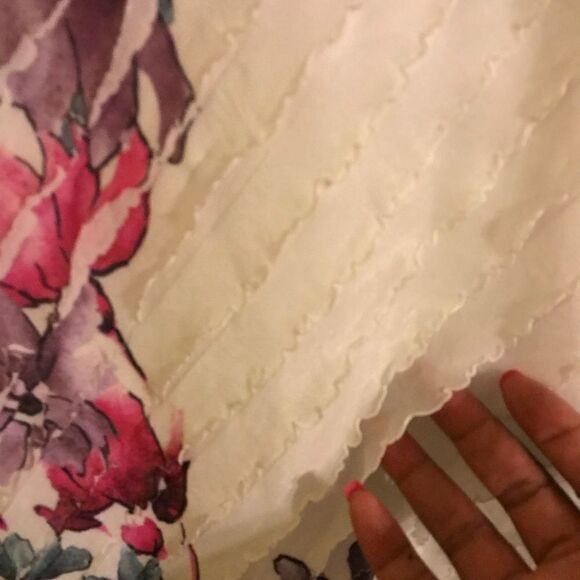 Ruffled floral dress  - Picture 2 of 4